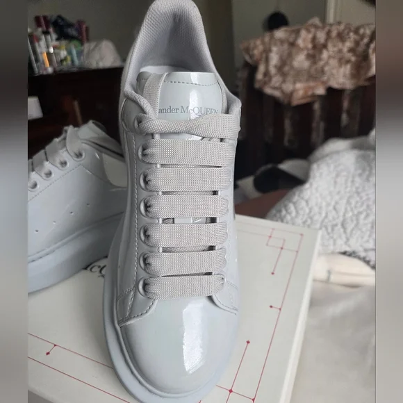 Alexander McQueen Tuscan Leather Sneaker Faggio Size 37 Never Worn Sneakers